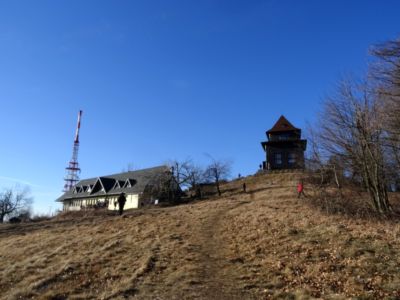 Znovuotvorená chata Andreja Kmeťa na vrchole Sitna